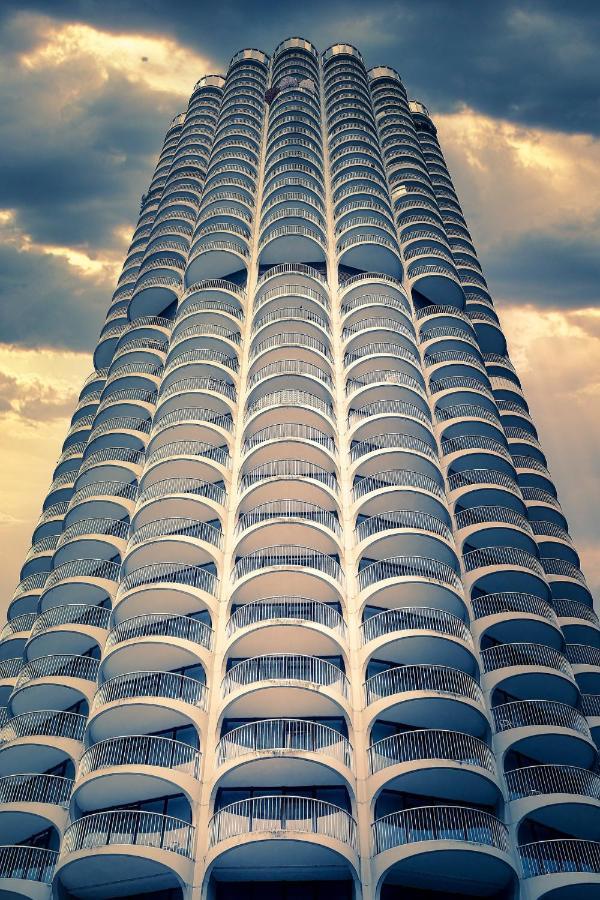Augsburg Hotelturm Екстер'єр фото